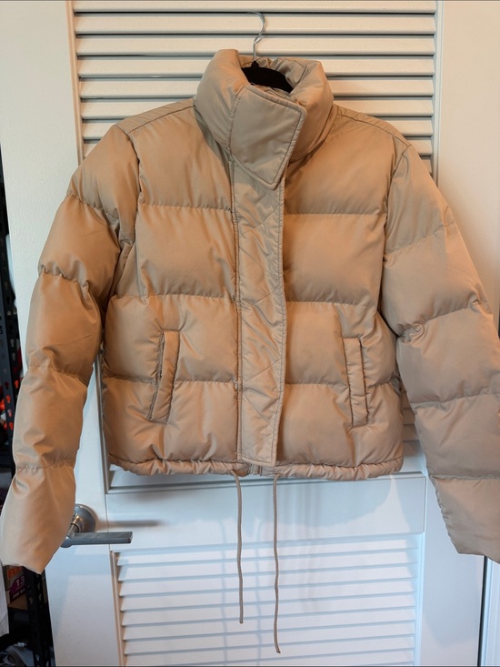 GB girls Jackets & Blazers - GB girls Beige Cropped Puffer Jacket with Drawstring Hem